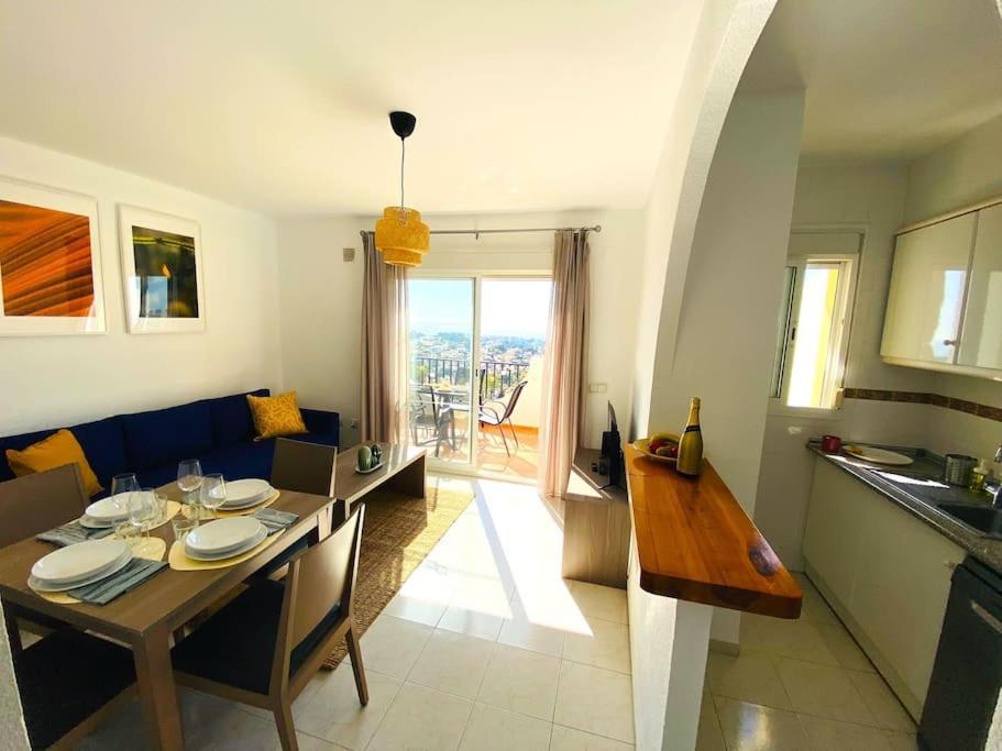 Canario Apartment - Imperial Park - Sea View, 6 Pools, Terrace Кальпе Экстерьер фото